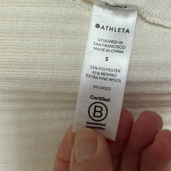 Athleta Solstice Sweater Wrap - Picture 5 of 5